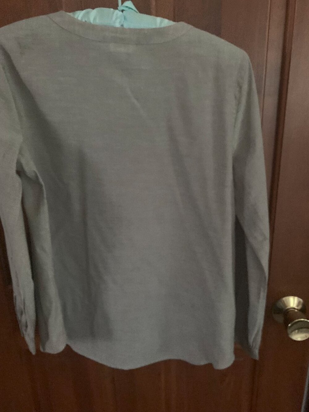 blouse - Picture 2 of 4